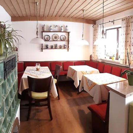 아파트 Gaestehaus Bergfrieden, Eva
